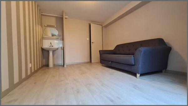 Maison à Bressuire, 79300 - 7 pièces 155m²