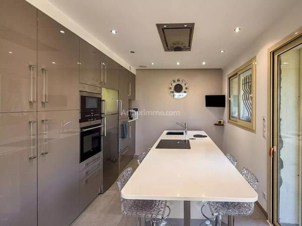 Vente Appartement 6 pièces 166 m2 à Draguignan