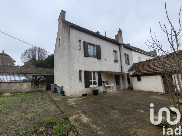 Maison à vendre 6 pièces 137 m² Saint-Gérand-le-Puy