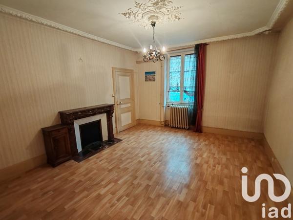 Maison à vendre 6 pièces 137 m² Saint-Gérand-le-Puy