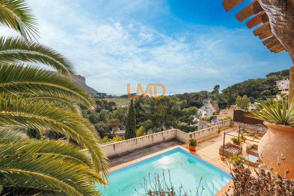 Cassis - Maison de caractère- 10P - 260M2 - Vue Cap Canaille et Mer