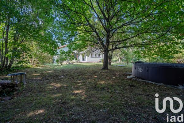 Maison à vendre 4 pièces 92 m² Jaujac