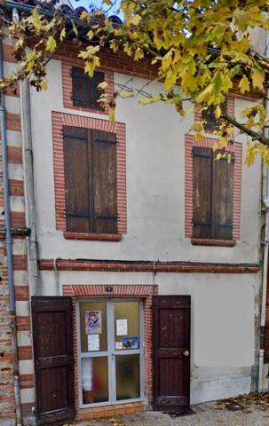 Immeuble Avec Local Commercial en rez-de-chaussée