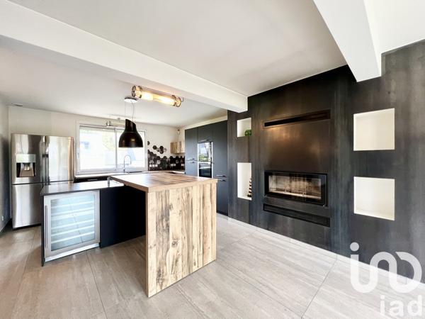 Maison 6 pièces de 128 m² à Saint-Jacques-de-la-Lande (35136)