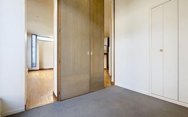 Appartement à vendre    3 pièces • 82,41 m2 Tours