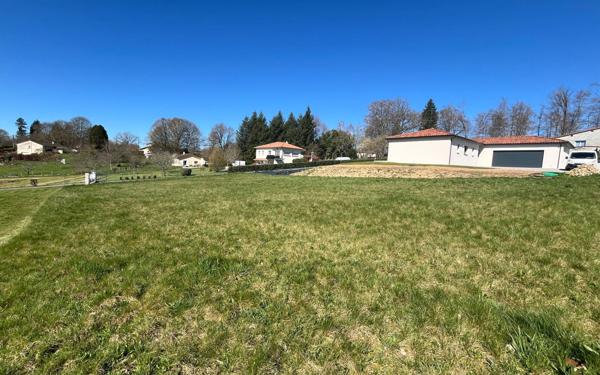 Terrain à vendre    Ambazac