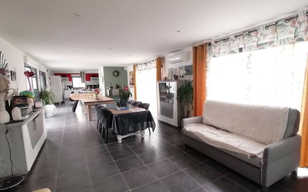 Maison à vendre    4 pièces • 169 m2 Semussac