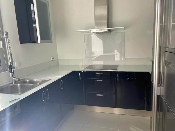 Magnifique 5 pièces Loyer 2 240 €/mois charges comprises **  - Référence  563CC