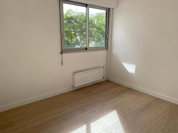 Magnifique 5 pièces Loyer 2 240 €/mois charges comprises **  - Référence  563CC