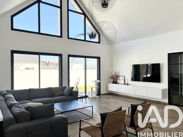 Maison à vendre 9 pièces 187 m² Romorantin-Lanthenay