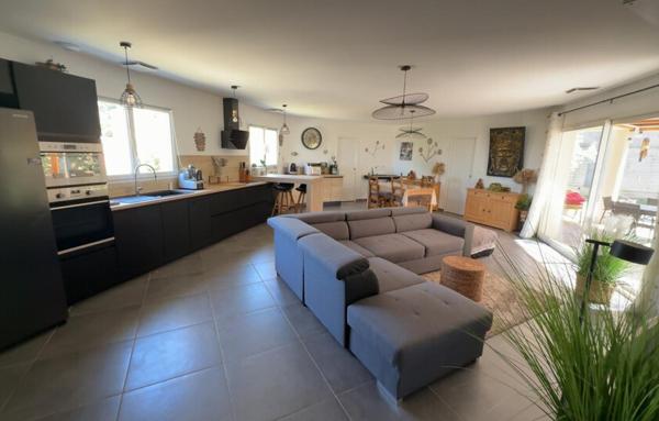 Maison de 282 m²