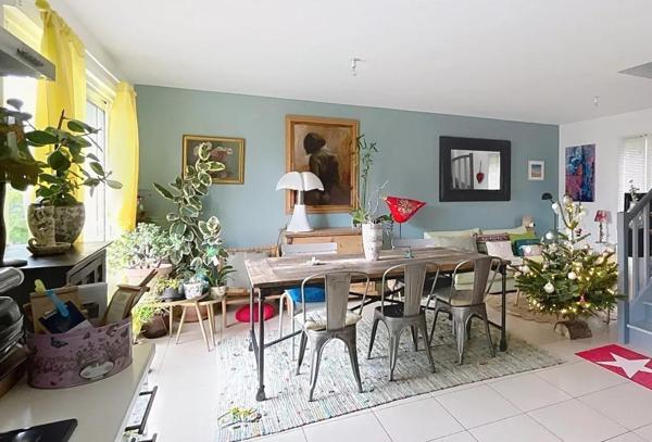 MAISON FAMILIALE 4 chambres Centre Marsilly