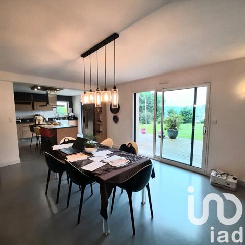 Maison à vendre 8 pièces 182 m² Carhaix-Plouguer
