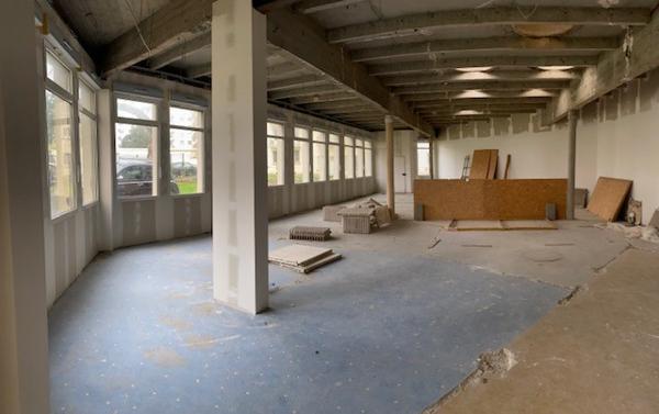A LOUER, LOCAL COMMERCIAL de 189 m² environ, situé ROUTE de VANNES à ST HERBLAIN