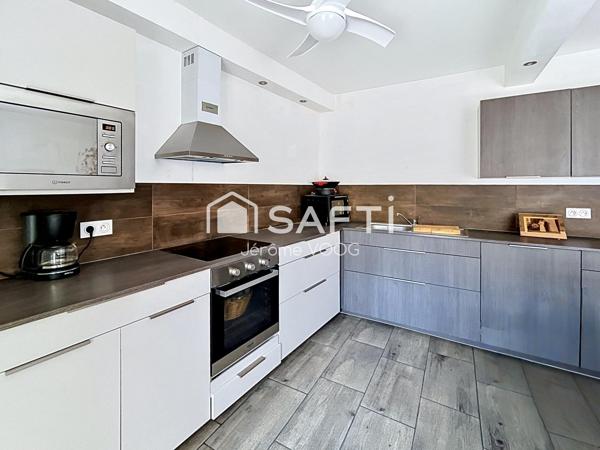 MANOSQUE – SUPERBE APPARTEMENT DE 95 m² , 3 CHAMBRES,  EN PLEIN CŒUR DE VILLE