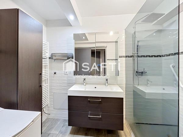 MANOSQUE – SUPERBE APPARTEMENT DE 95 m² , 3 CHAMBRES,  EN PLEIN CŒUR DE VILLE
