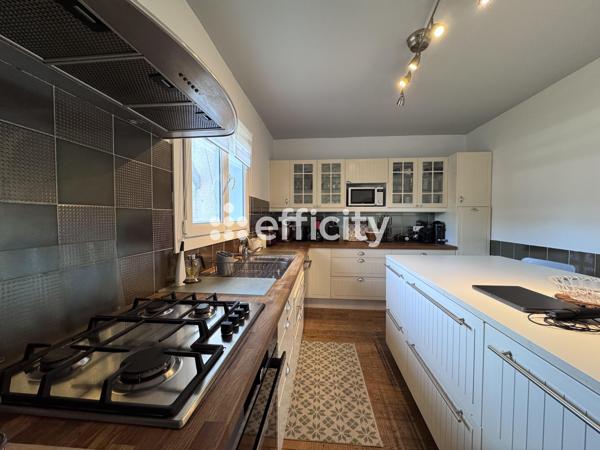 Maison 7 pièces - 143 m²