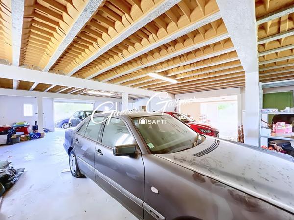 Propriété provençale traditionnelle au Luc