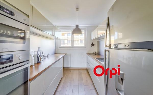 Appartement à vendre    4 pièces • 83,45 m2 Oullins
