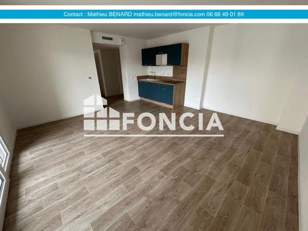 Location Appartement 3 pièces 55.2 m² - 19 QUAI CAMERE ET 38 AVENUE DE PARIS Vernon 27200