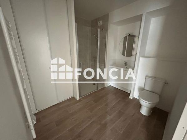 Location Appartement 3 pièces 55.2 m² - 19 QUAI CAMERE ET 38 AVENUE DE PARIS Vernon 27200