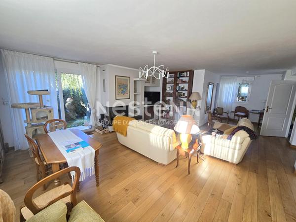 Toulouse rangueil ensemble immobilier de 288m² sur un terrain de 436m² avec garages, jardin