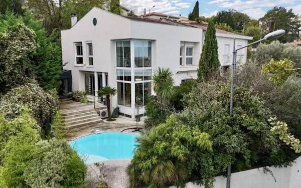 Maison à vendre    6 pièces • 195 m2 Toulouse