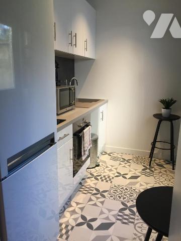 ANGERS NEY/ST SERGE IMMEUBLE DE TROIS LOGEMENTS