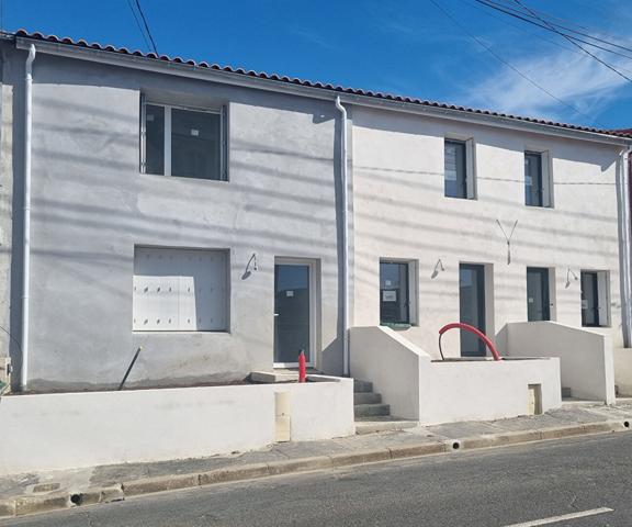 Maison de ville au DOUET