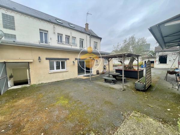 Vente Maison 9 pièces 295 m2 à Charmes