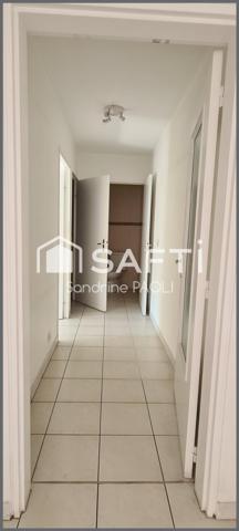 Appartement idéalement situé avec balcon et garage