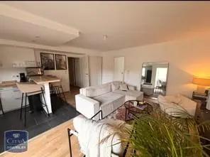Appartement à louer 2 pièces 64.05m² Angers (49100)
