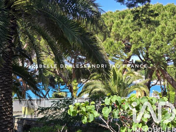 Appartement à vendre 4 pièces 78 m² Saint-Cyr-sur-Mer