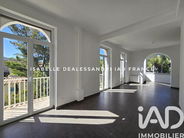 Appartement à vendre 4 pièces 78 m² Saint-Cyr-sur-Mer