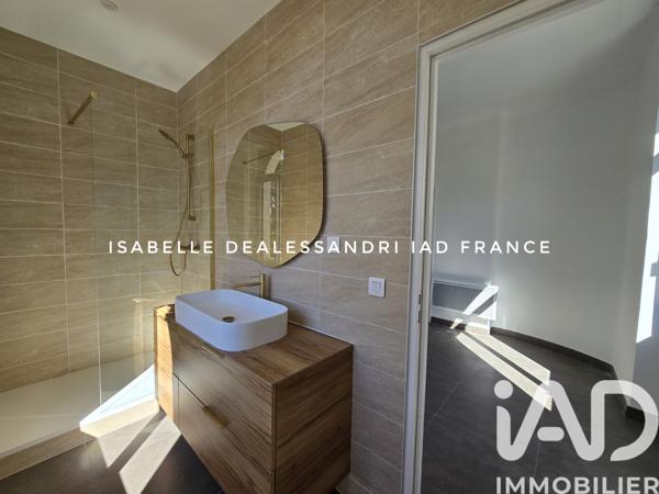 Appartement à vendre 4 pièces 78 m² Saint-Cyr-sur-Mer