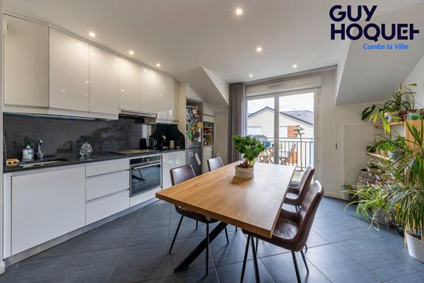 LOCATION : appartement T4 (71 m²) à QUINCY SOUS SENART