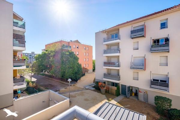 Appartement à vendre 285 001 € Pierre-Bénite 4 p 71 m² DPE C