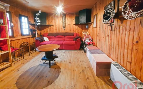 Maison à vendre    6 pièces •  Vias