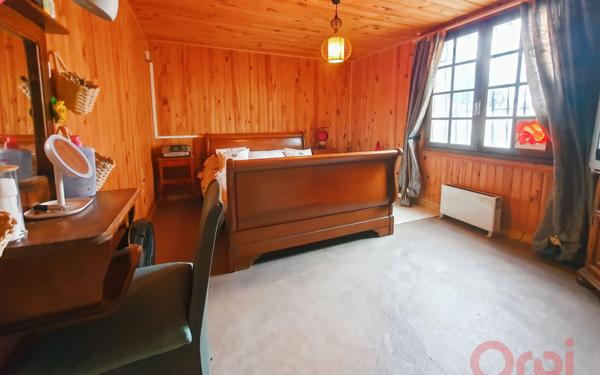 Maison à vendre    6 pièces •  Vias