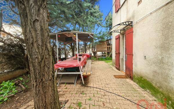 Maison à vendre    6 pièces •  Vias