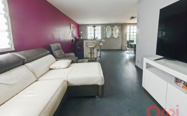 Maison à vendre    6 pièces •  Vias