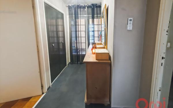 Maison à vendre    6 pièces •  Vias