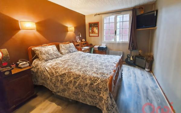 Maison à vendre    6 pièces •  Vias