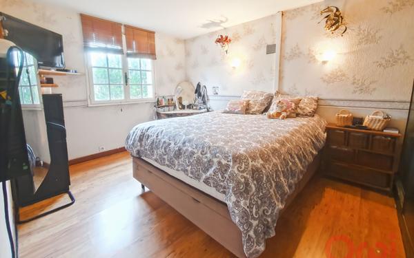 Maison à vendre    6 pièces •  Vias