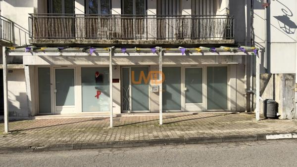 Local pro/commercial 58 m² forte visibilité