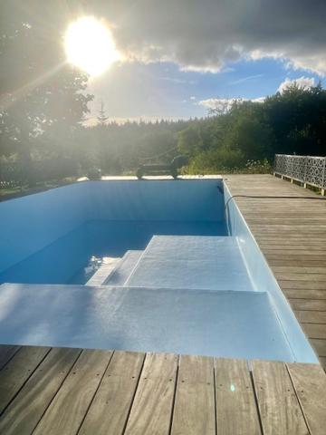 Demeure exceptionnelle du 19 siecles de 600 m² avec ascenseur privé, piscine chauffée et parc de 2 hectares