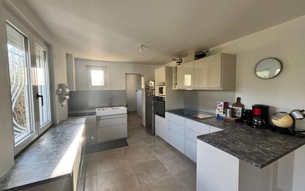 Maison à vendre    4 pièces • 92,49 m2 Le Plessis-Trévise