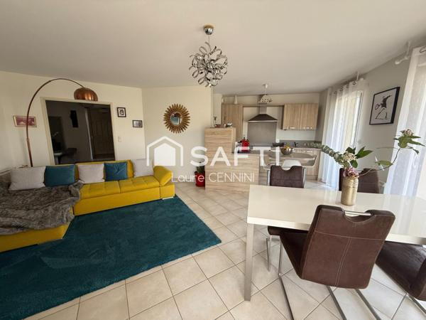 Appartement en excellent état avec grande terrasse