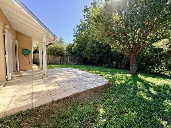 Maison
         4 pièces
        - 91 m² 285 000 € *