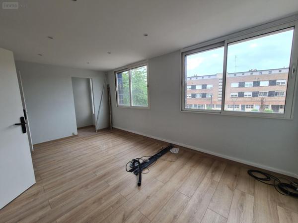 Local professionnel à louer à Dunkerque dans le Nord (59140), ref : S5354   
Mairie